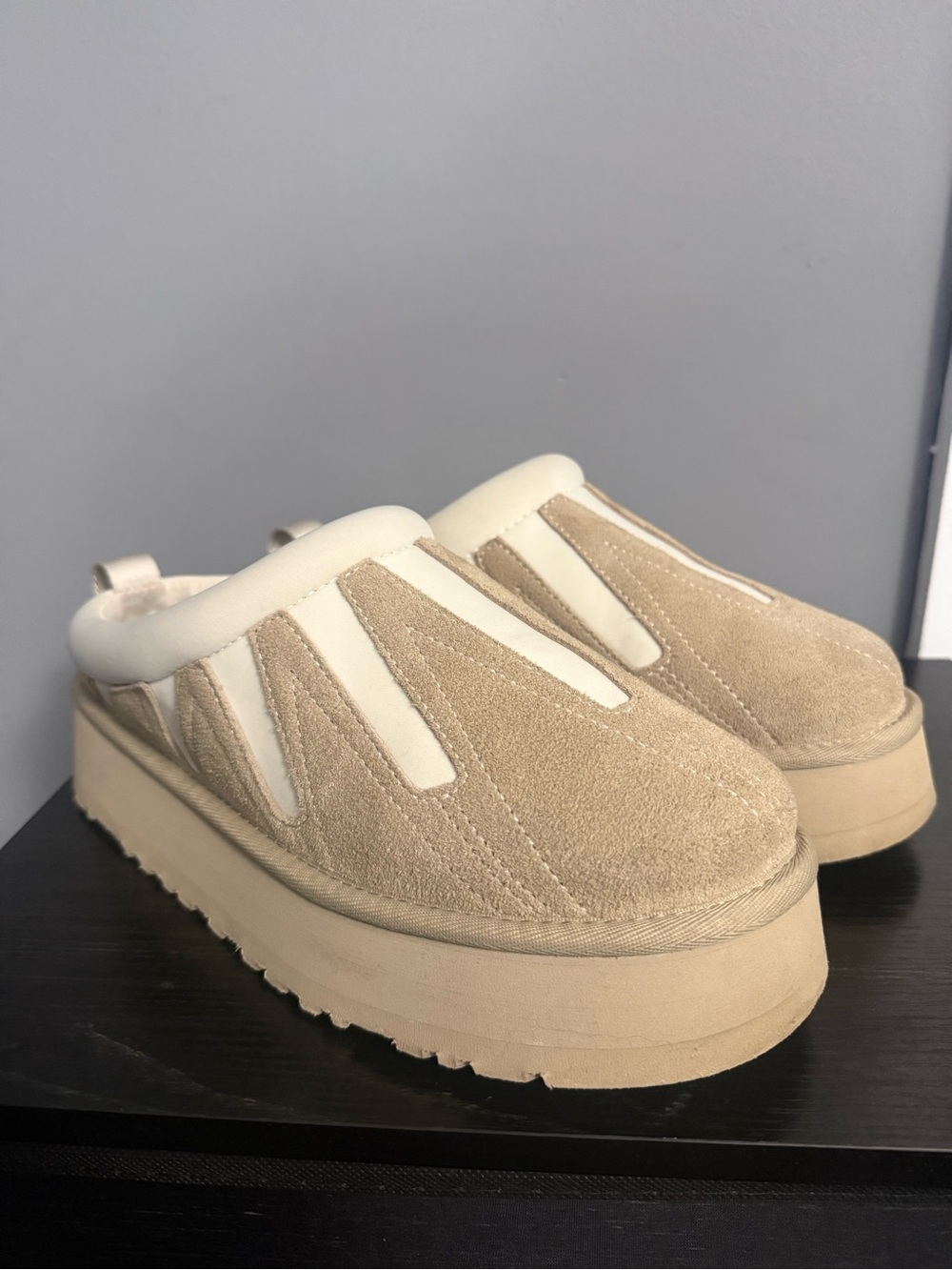UGG Tazz SunWave woman’s size 8